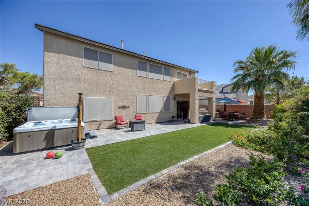 10661 Shelter Hill, Las Vegas, NV 89129