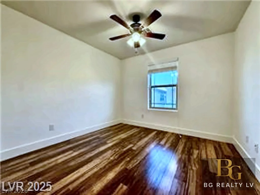 10228 Yarmouth Sea, Las Vegas, NV 89166