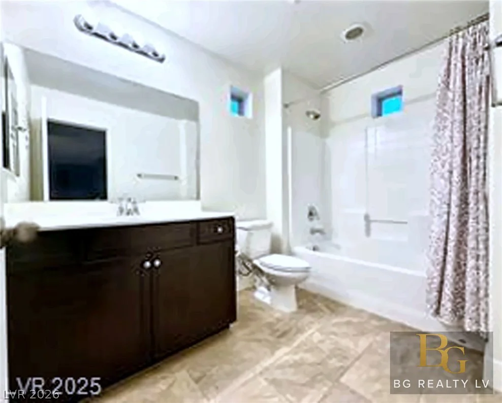 10228 Yarmouth Sea, Las Vegas, NV 89166