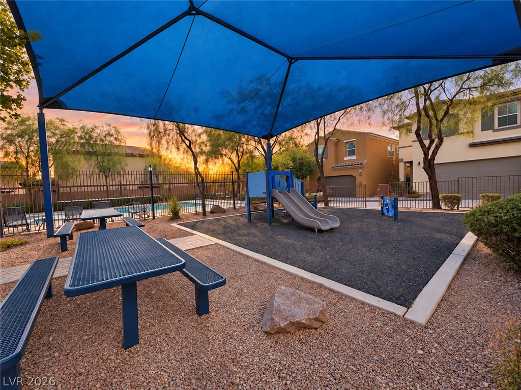 10228 Yarmouth Sea, Las Vegas, NV 89166