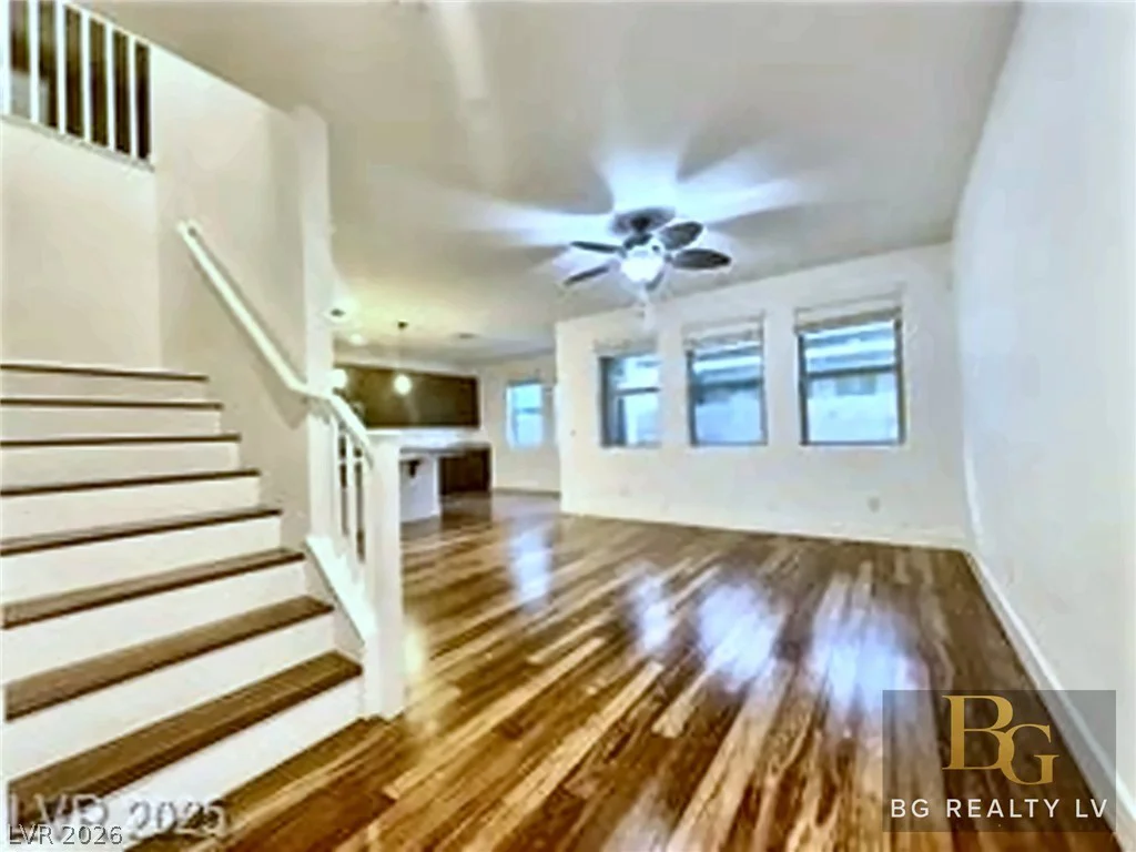 10228 Yarmouth Sea, Las Vegas, NV 89166