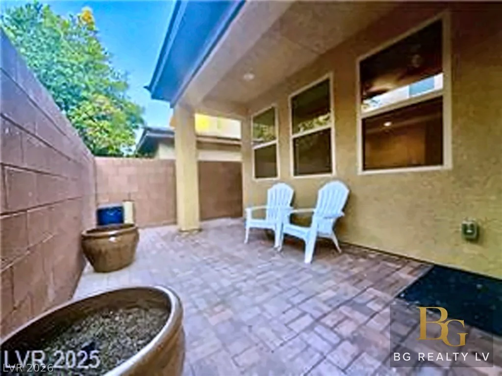 10228 Yarmouth Sea, Las Vegas, NV 89166