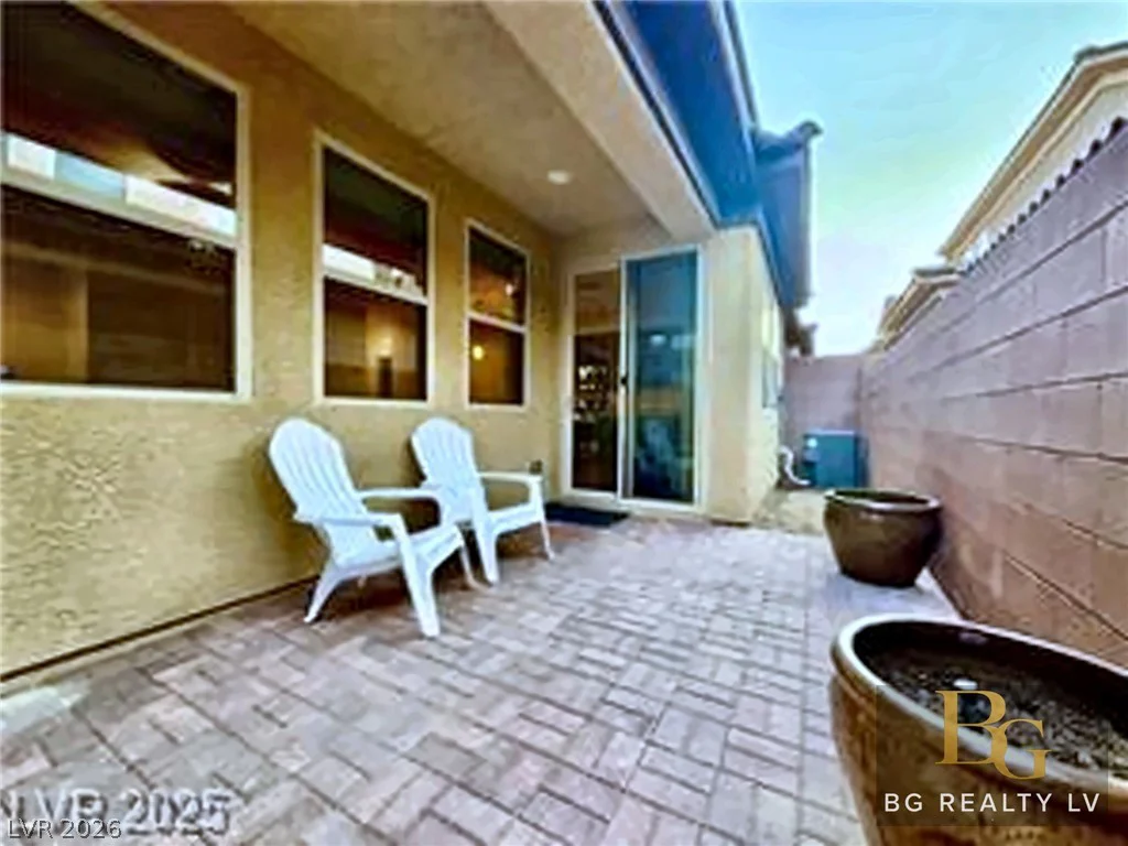 10228 Yarmouth Sea, Las Vegas, NV 89166