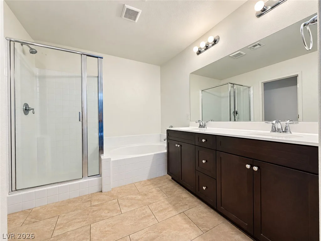 10228 Yarmouth Sea, Las Vegas, NV 89166
