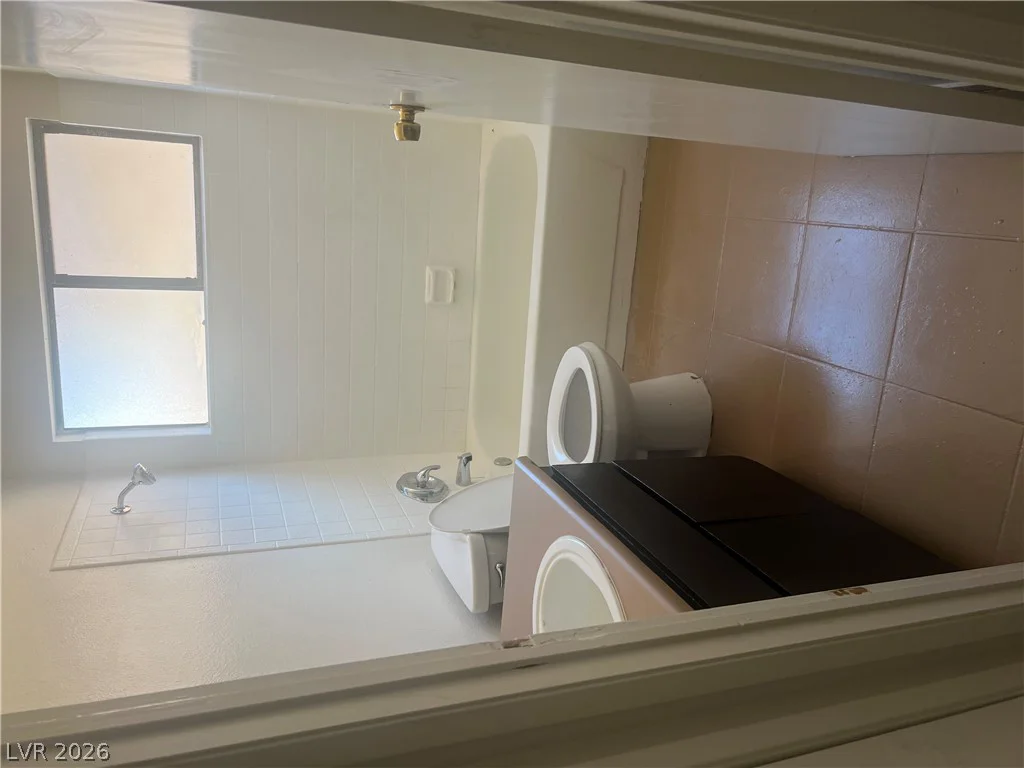 6940 Hopkins, Las Vegas, NV 89156