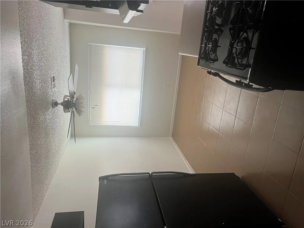 6940 Hopkins, Las Vegas, NV 89156