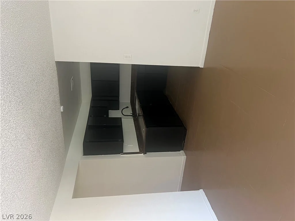 6940 Hopkins, Las Vegas, NV 89156