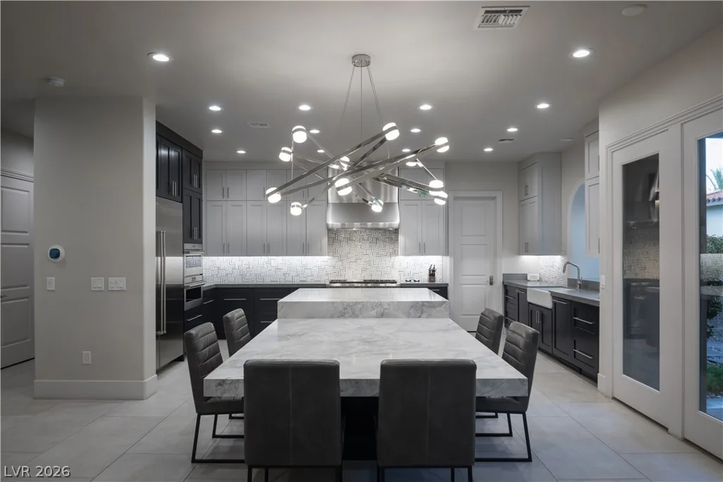 2885 Red Arrow, Las Vegas, NV 89135