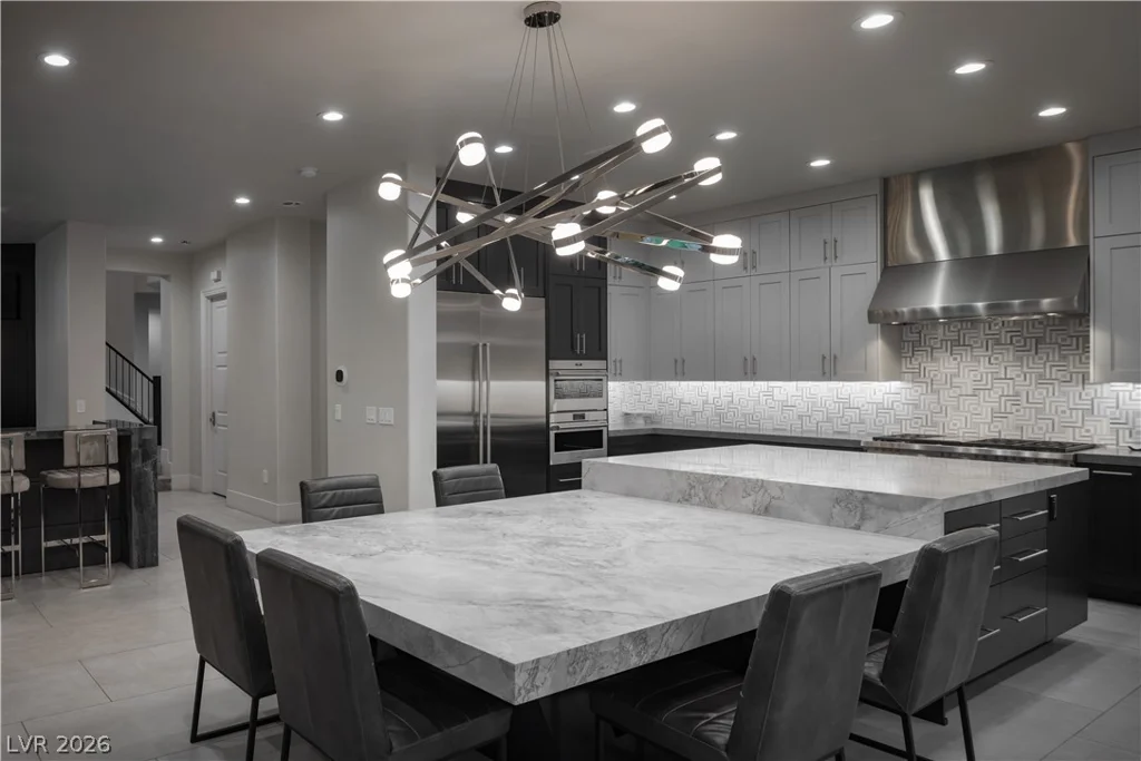 2885 Red Arrow, Las Vegas, NV 89135