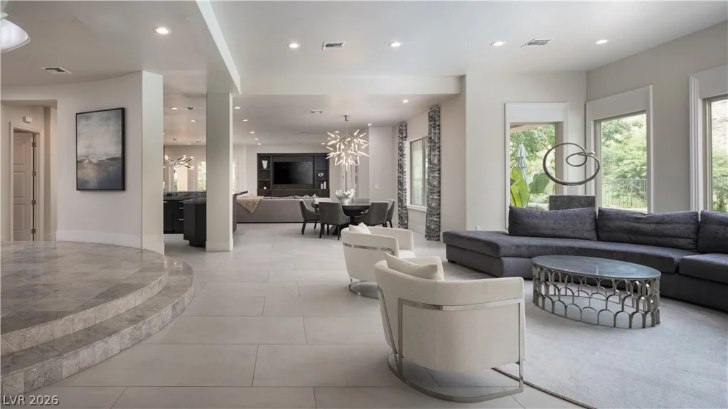 2885 Red Arrow, Las Vegas, NV 89135
