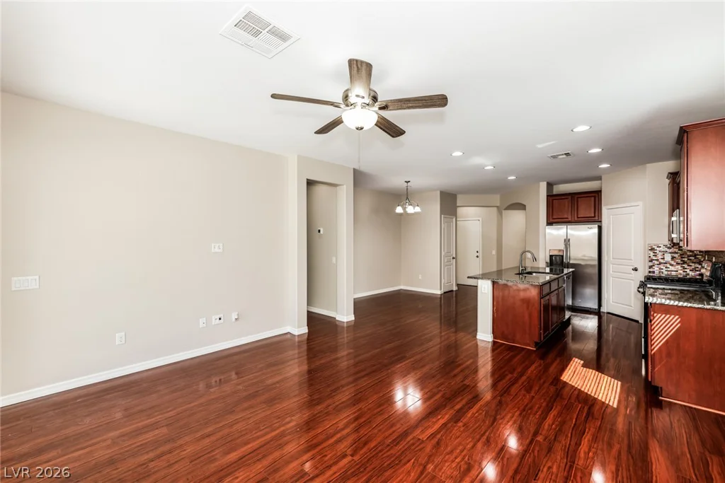 7001 Florido, Las Vegas, NV 89178