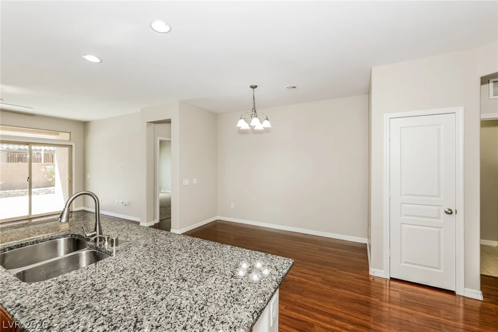 7001 Florido, Las Vegas, NV 89178