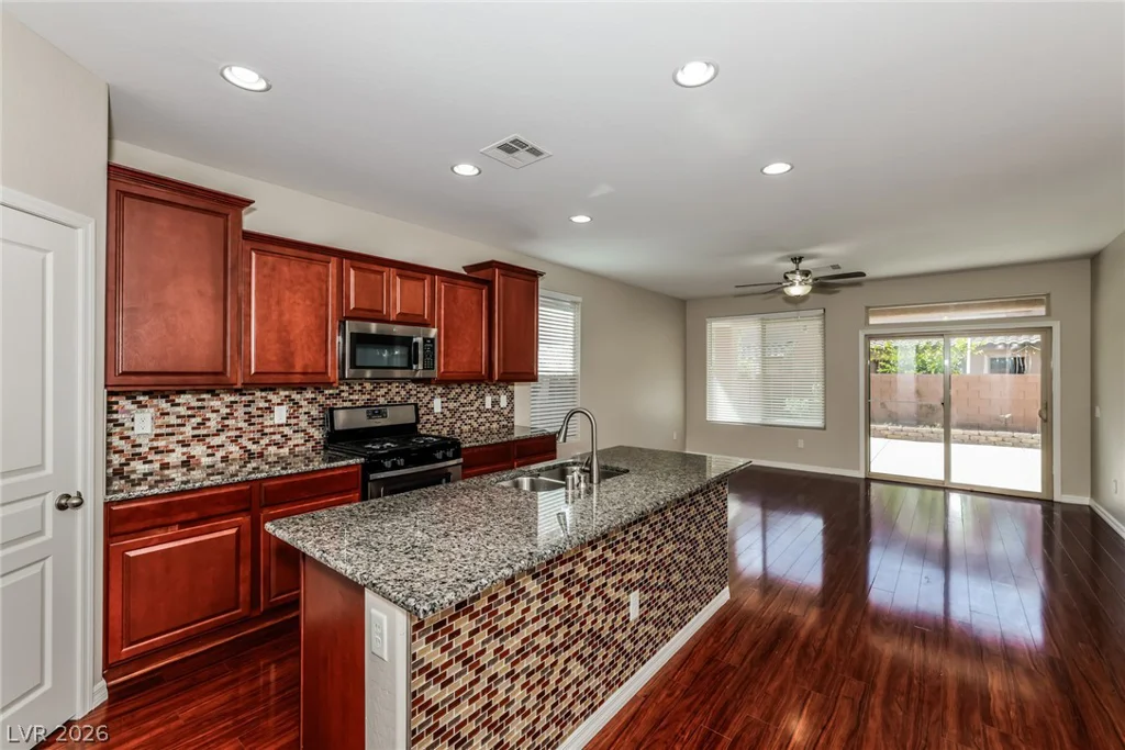 7001 Florido, Las Vegas, NV 89178