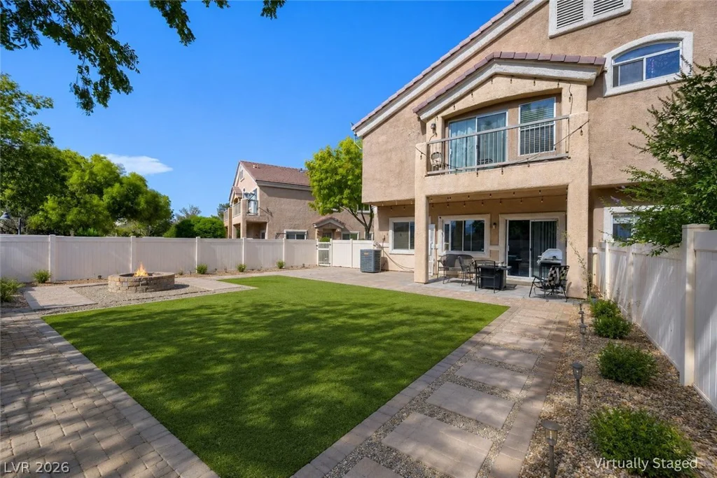 2477 April Breeze, Henderson, NV 89002