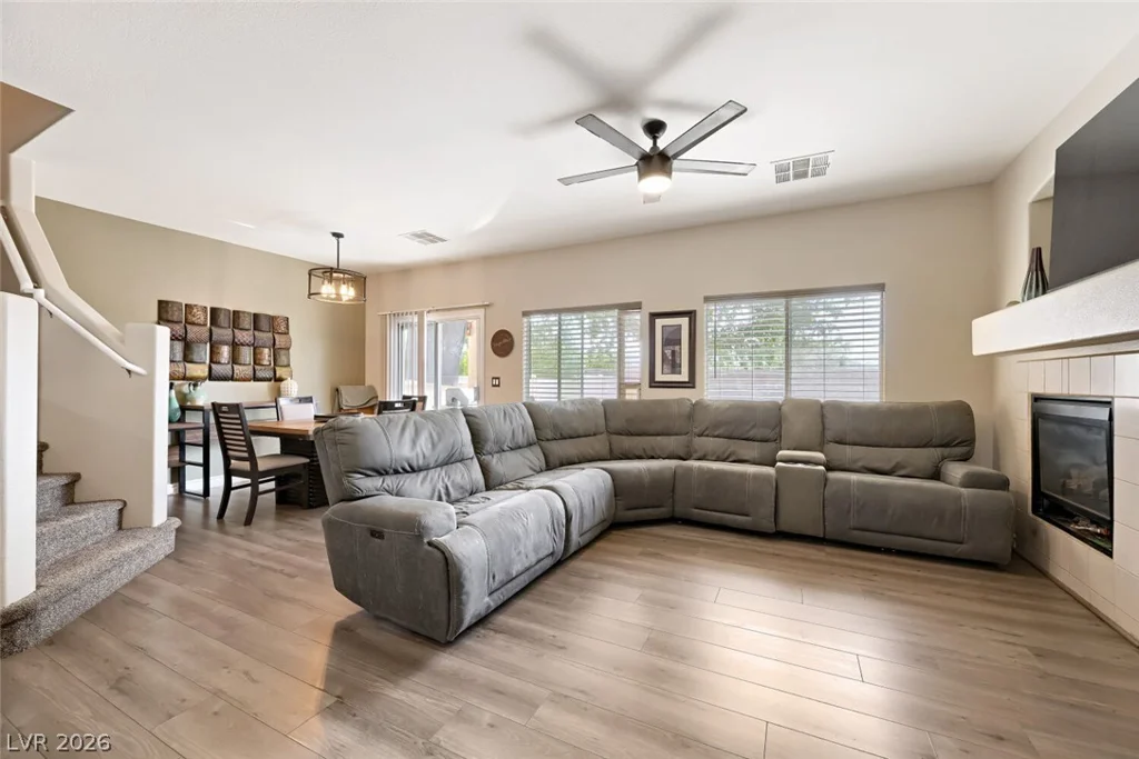 2477 April Breeze, Henderson, NV 89002