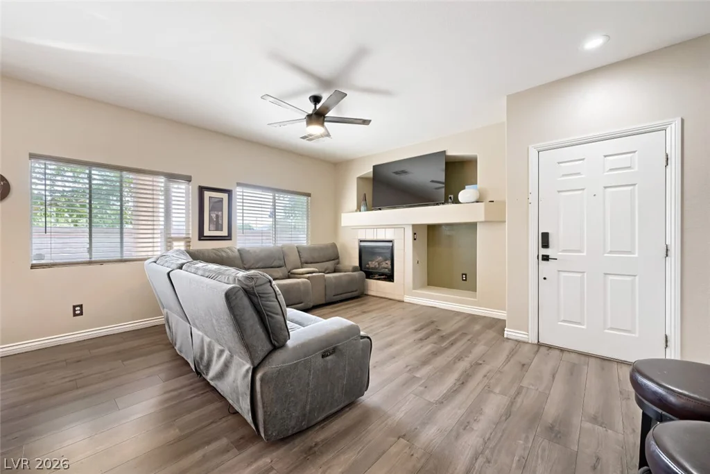 2477 April Breeze, Henderson, NV 89002