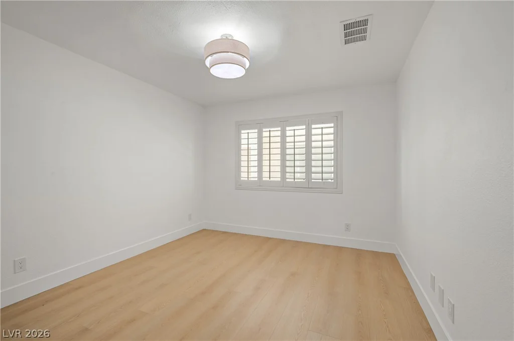 3033 Misty Harbour, Las Vegas, NV 89117
