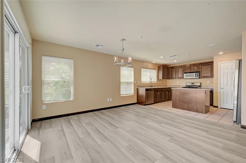 7333 Camden Pine, Las Vegas, NV 89129