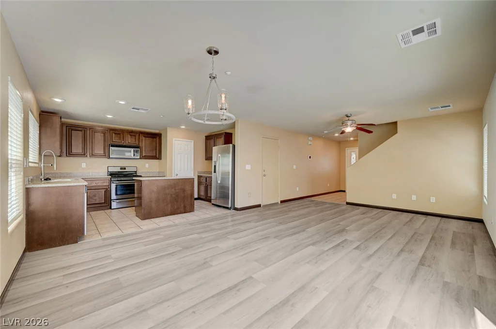 7333 Camden Pine, Las Vegas, NV 89129