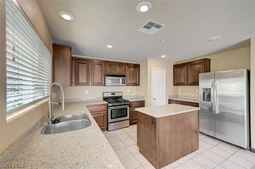 7333 Camden Pine, Las Vegas, NV 89129