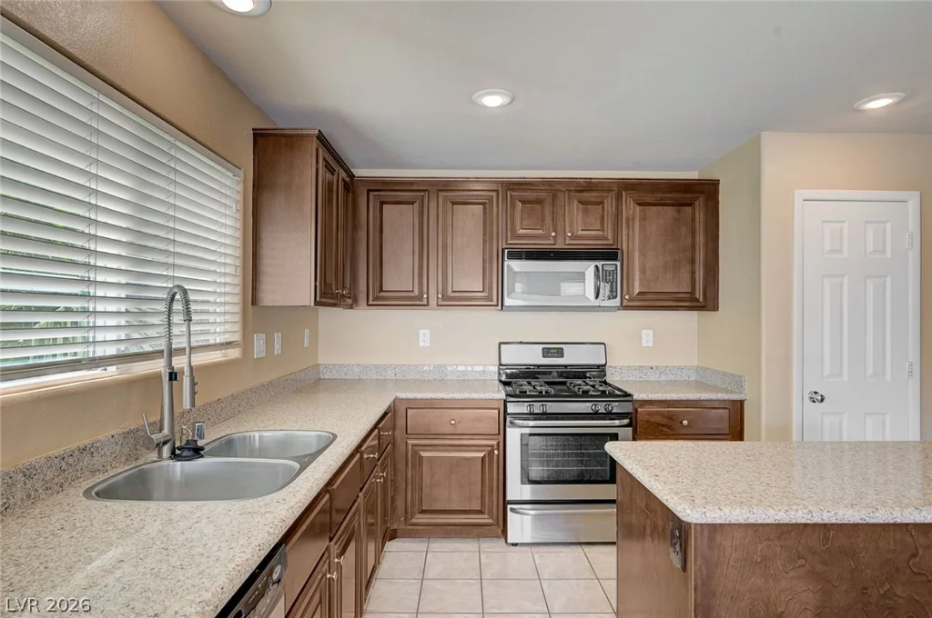 7333 Camden Pine, Las Vegas, NV 89129