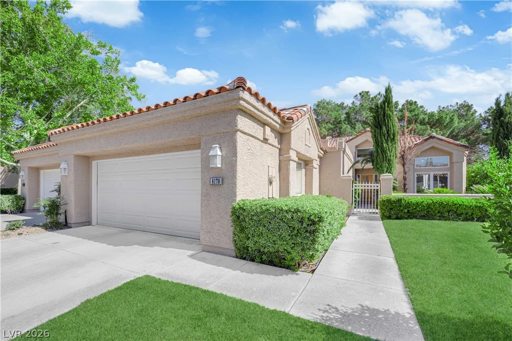 8170 Round Hills, Las Vegas, NV 89113