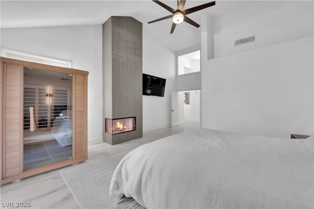 8170 Round Hills, Las Vegas, NV 89113