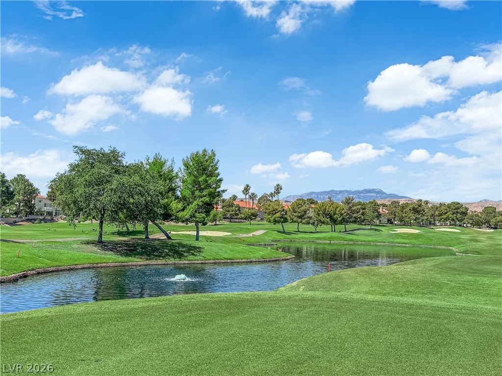 8170 Round Hills, Las Vegas, NV 89113