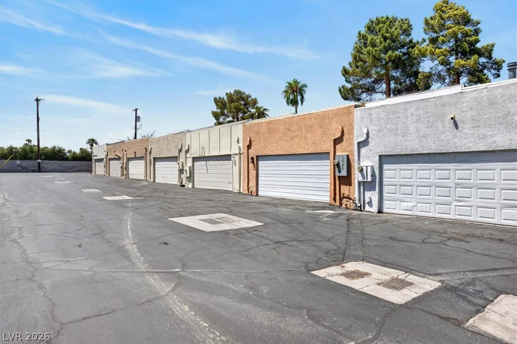 3688 Garden South, Las Vegas, NV 89121
