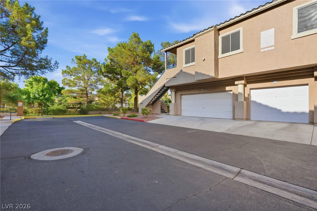 2000 Turquoise Ridge, Las Vegas, NV 89117