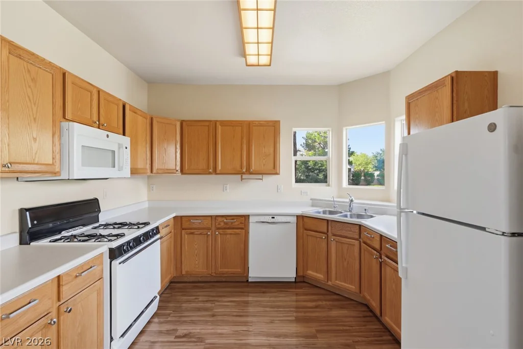 2000 Turquoise Ridge, Las Vegas, NV 89117