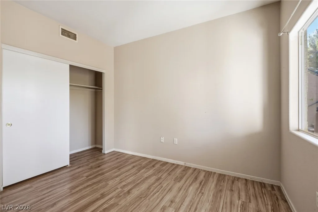 2000 Turquoise Ridge, Las Vegas, NV 89117