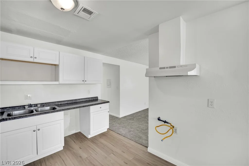 2341 Exeter, Las Vegas, NV 89156