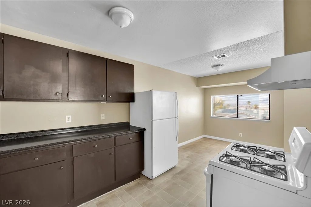 2341 Exeter, Las Vegas, NV 89156