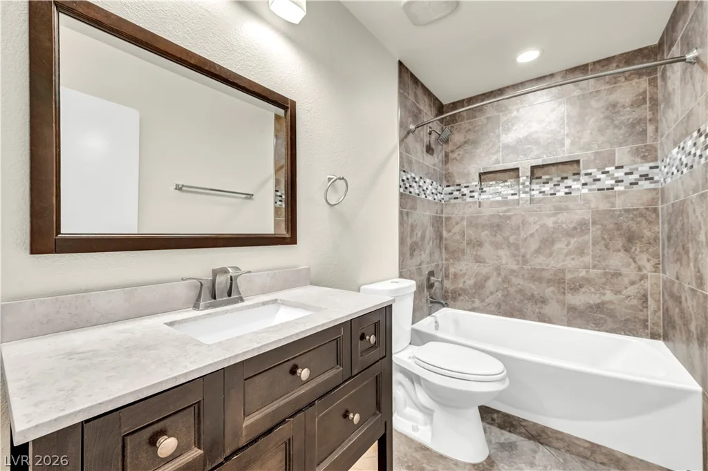 8616 MAJESTIC PINE, Las Vegas, NV 89143