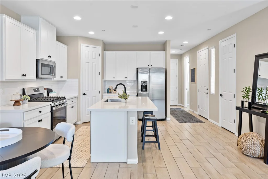 771 Aurora Vale, Henderson, NV 89011