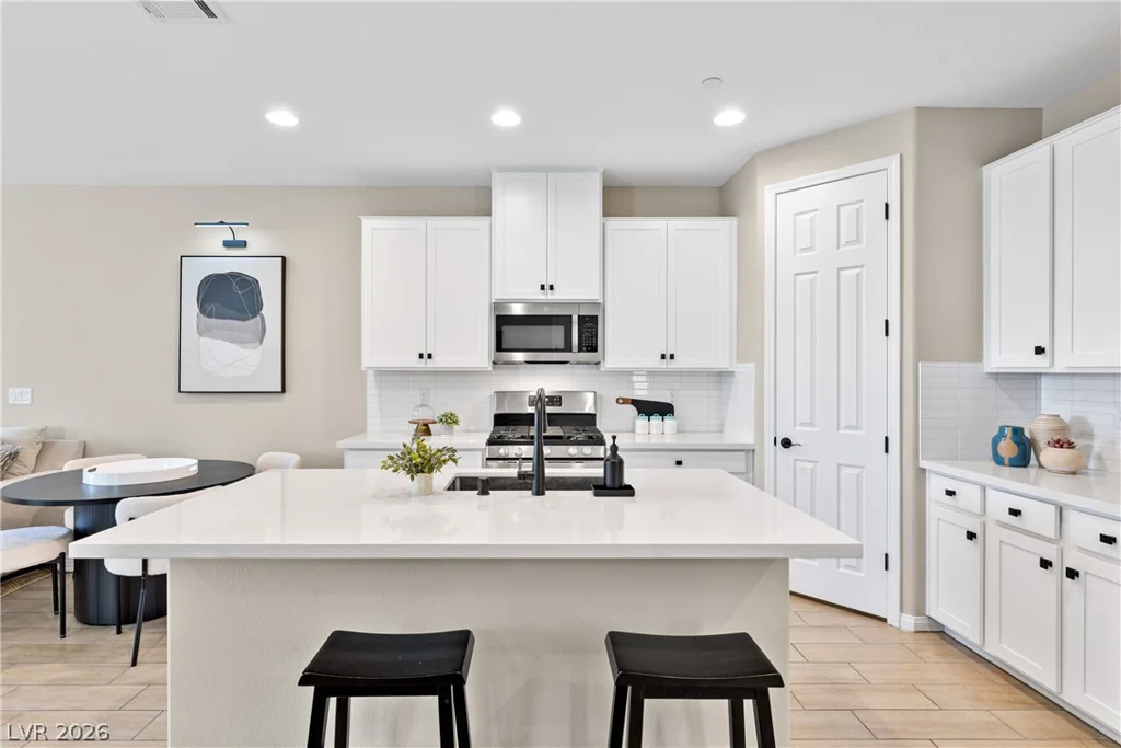 771 Aurora Vale, Henderson, NV 89011