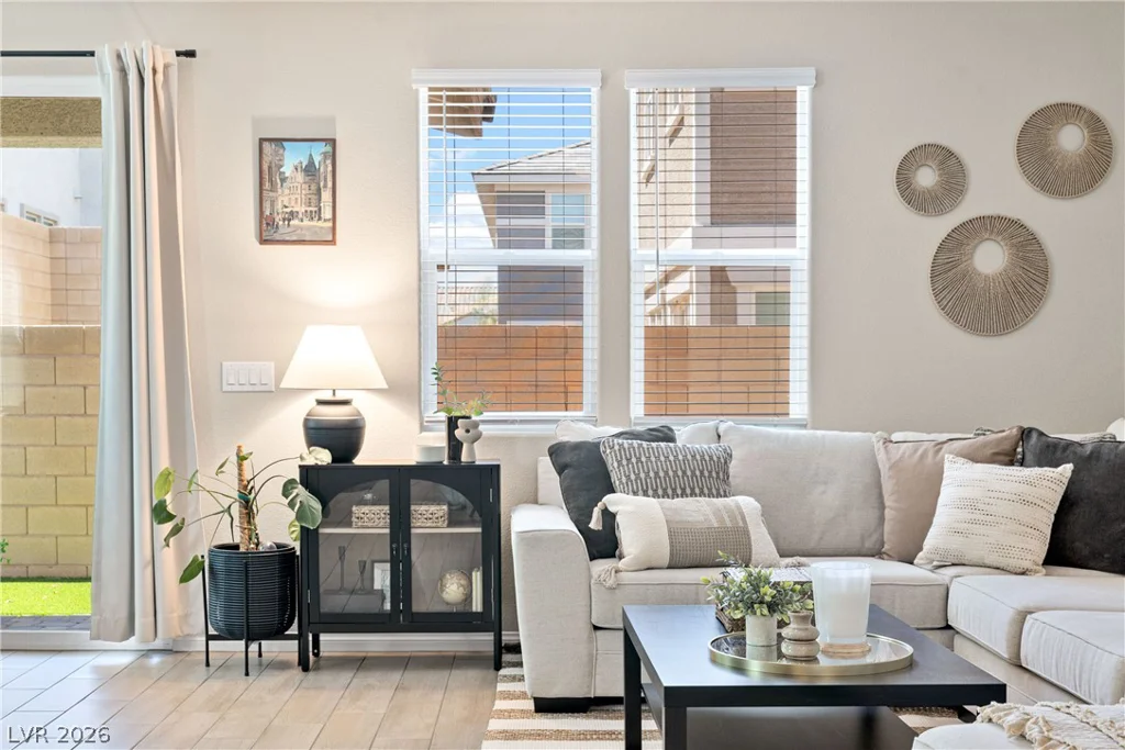 771 Aurora Vale, Henderson, NV 89011