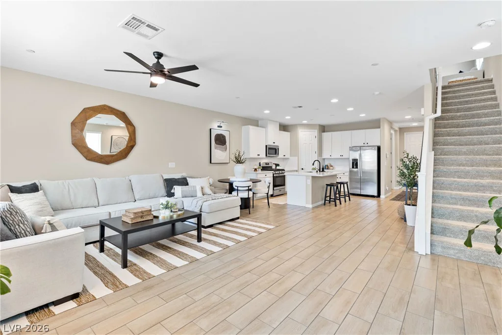 771 Aurora Vale, Henderson, NV 89011