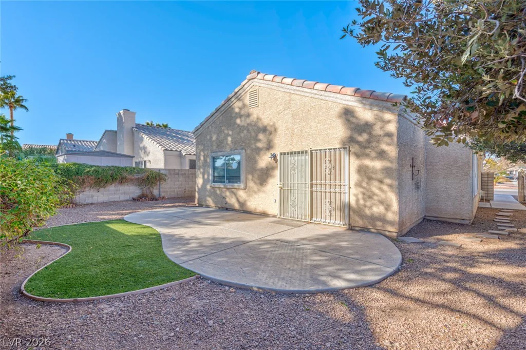 8661 Freeport, Las Vegas, NV 89117