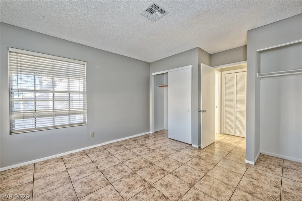 8661 Freeport, Las Vegas, NV 89117