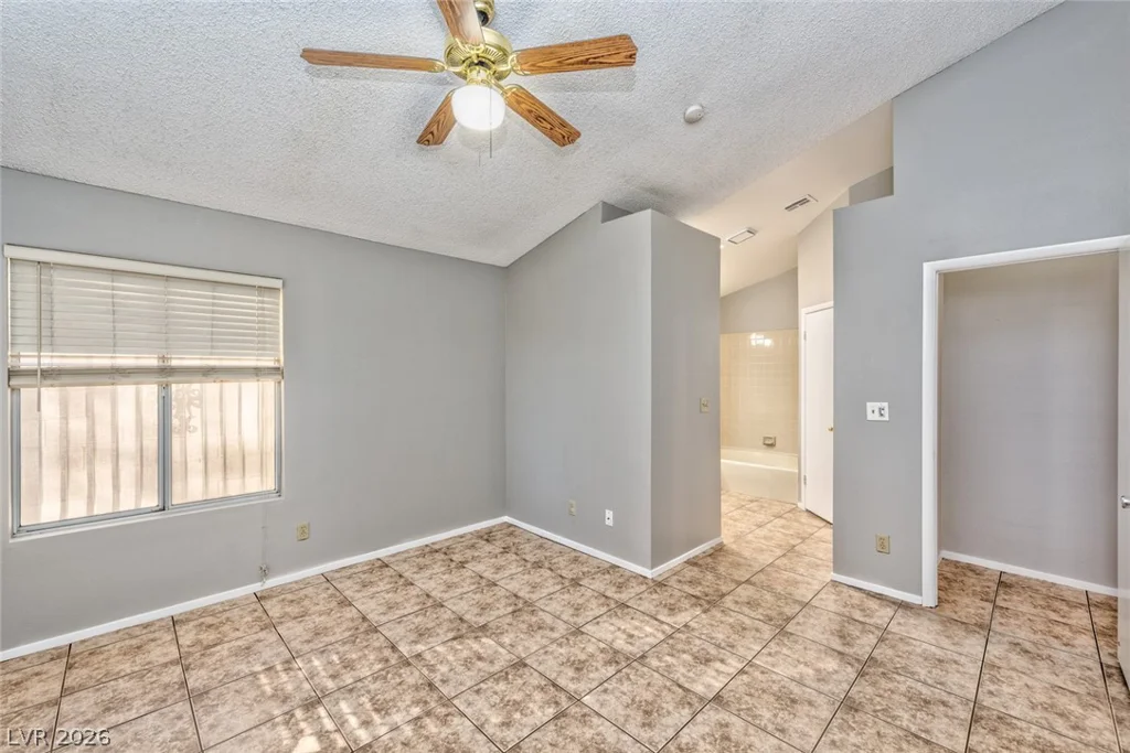 8661 Freeport, Las Vegas, NV 89117