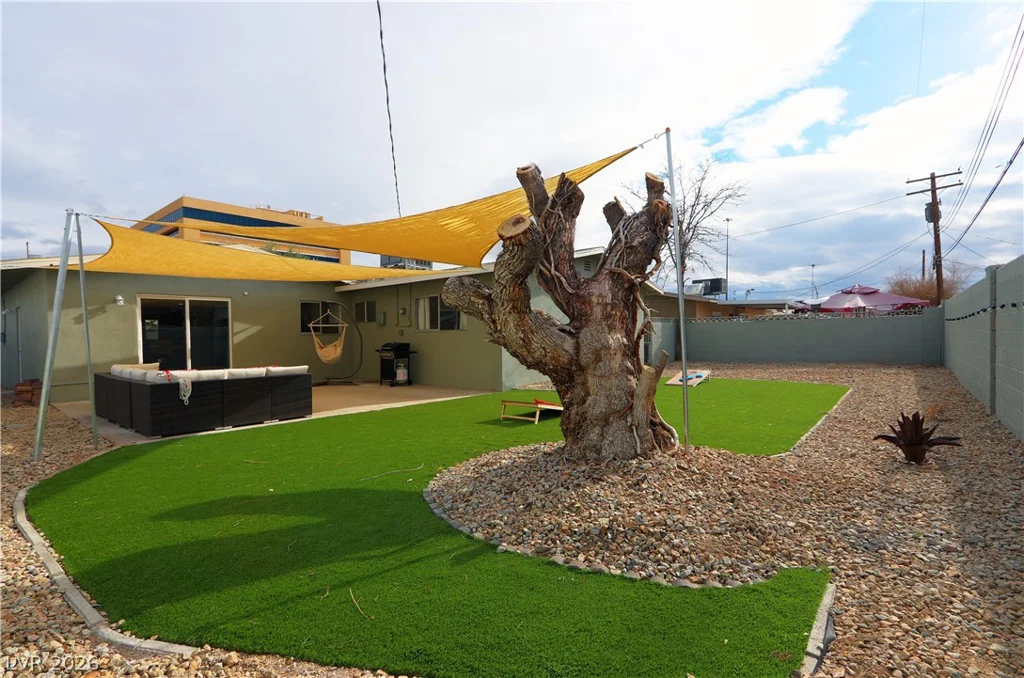 305 Ramsey, Las Vegas, NV 89107