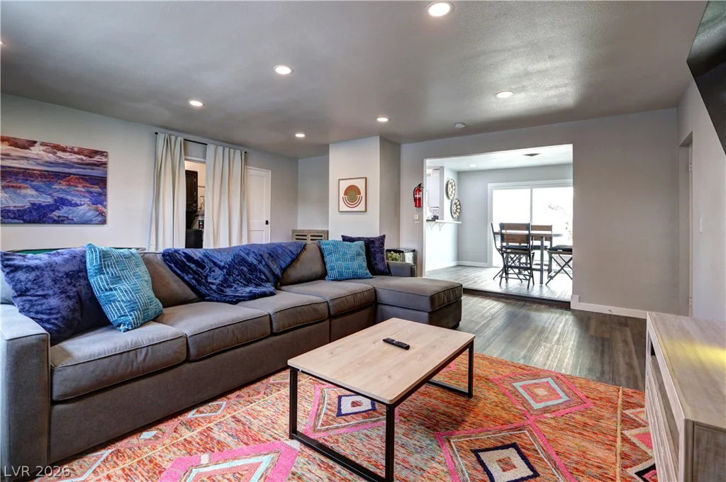 305 Ramsey, Las Vegas, NV 89107