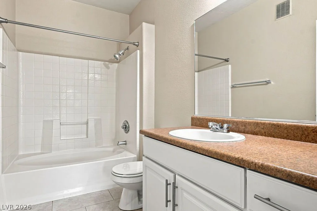 8250 Grand Canyon, Las Vegas, NV 89166