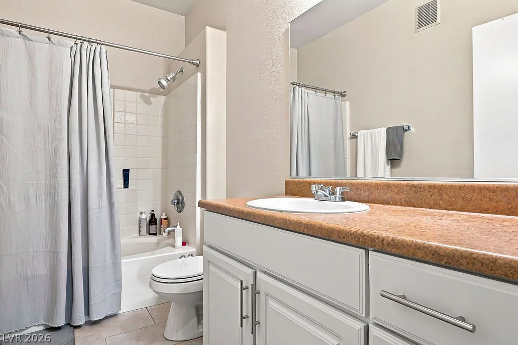 8250 Grand Canyon, Las Vegas, NV 89166