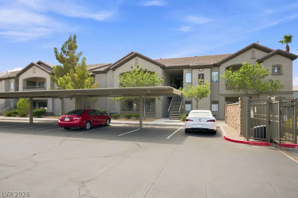 8250 Grand Canyon, Las Vegas, NV 89166