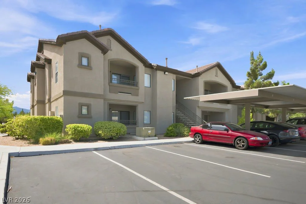 8250 Grand Canyon, Las Vegas, NV 89166