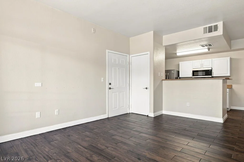 8250 Grand Canyon, Las Vegas, NV 89166