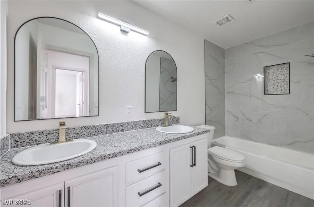 6435 Heatherton, Las Vegas, NV 89110